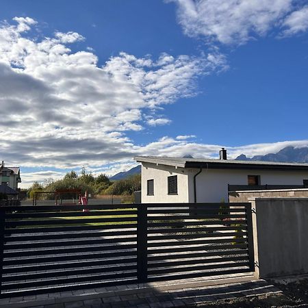 Villa Alex Vel'ka Lomnica Exteriör bild